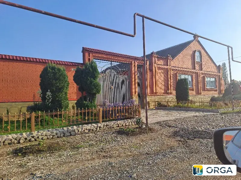 Дом 320 м² на участке 20 сот., 1 этажный