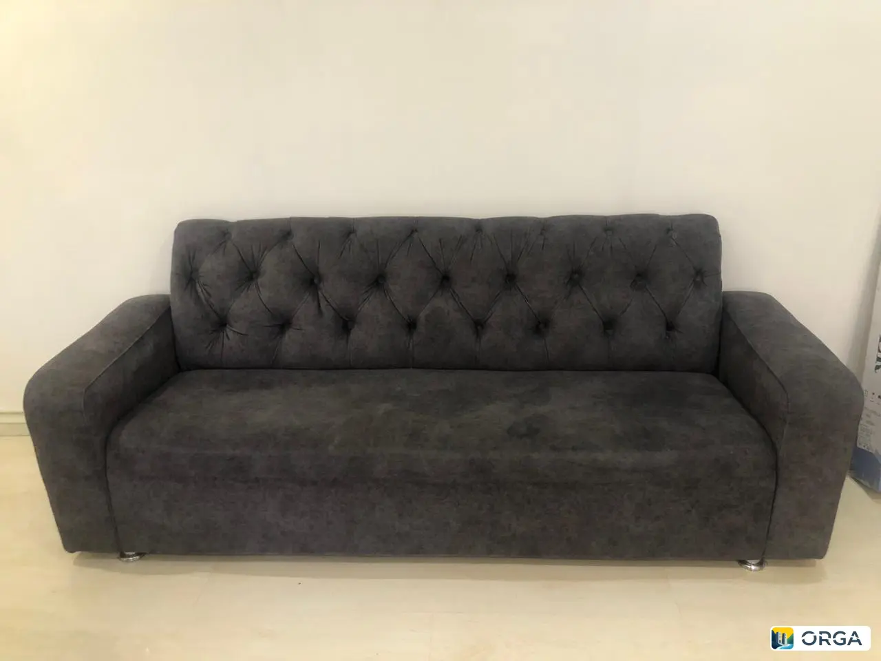 Диван отдам за 5 т. Грозный. Не раскладной.