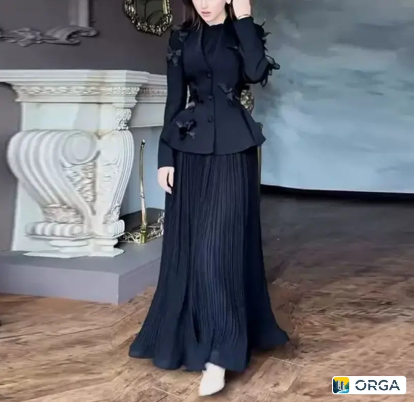 Женский костюм