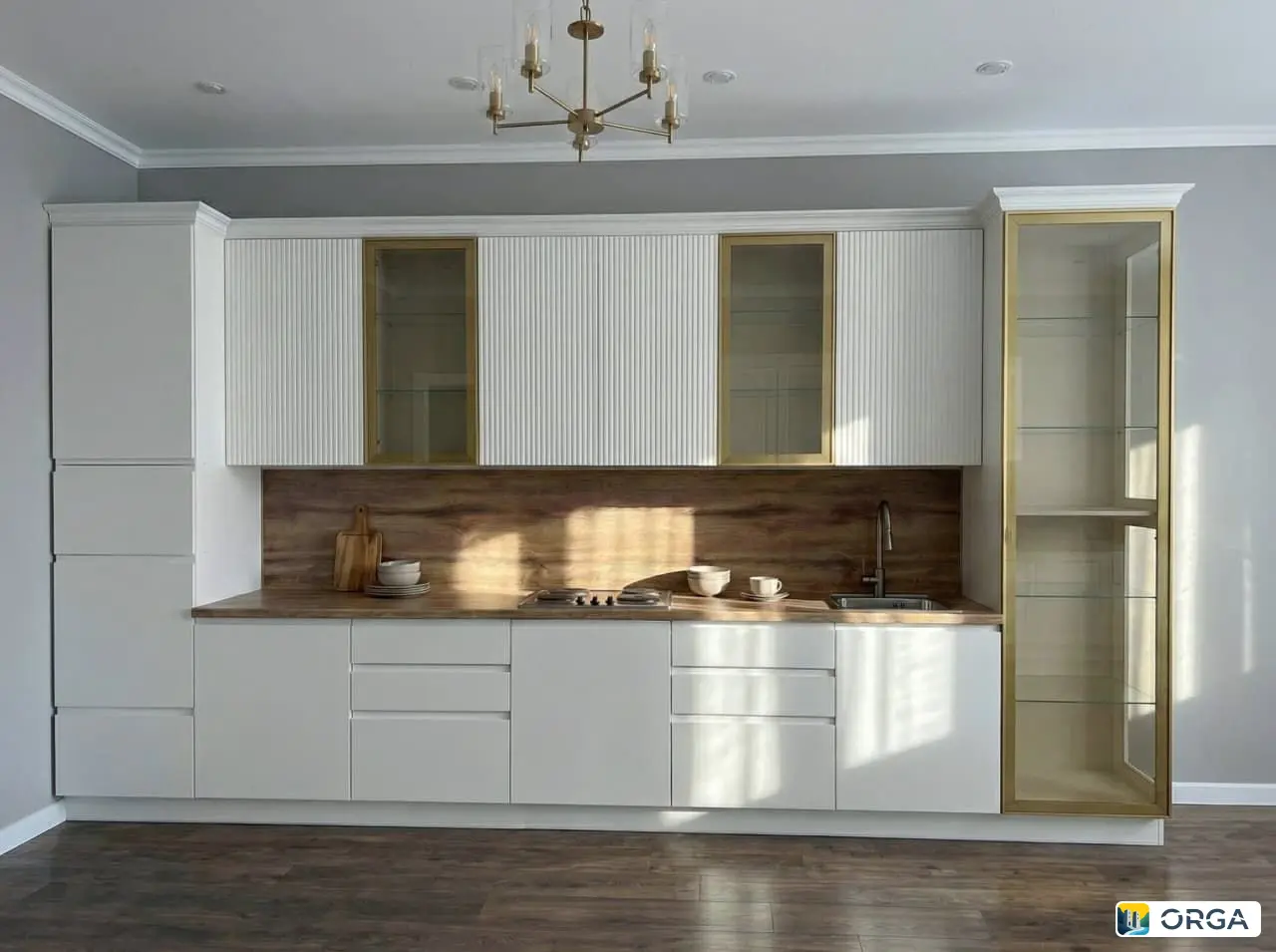 Кухня «Белла» 420, размер 420х245х60см, фасады крашеный МДФ белый, корпус ЛДСП белый