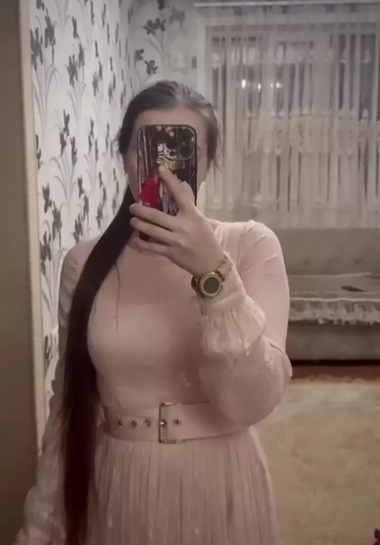 Все платья за 2000 руб, одевались 1-2 раза