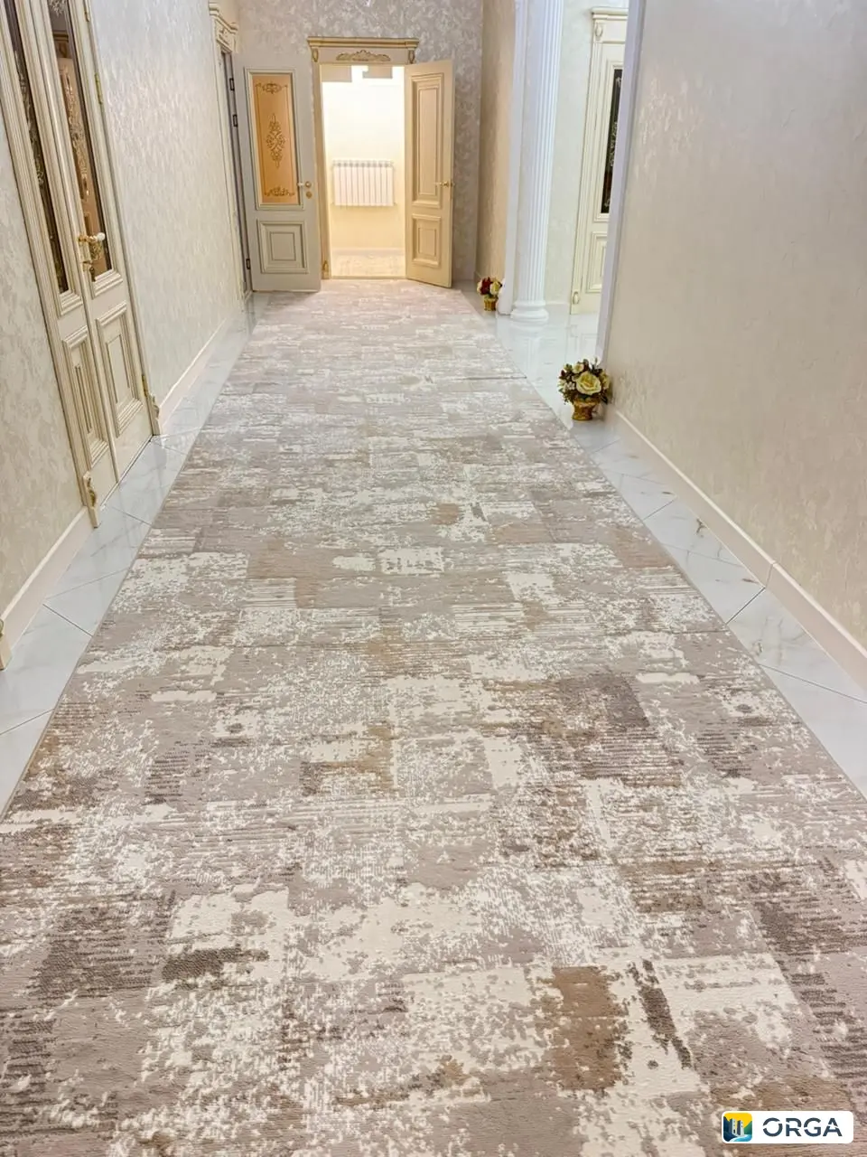 Продаю дорожку ковровую плотную, ширина 2 м, длина 10 м