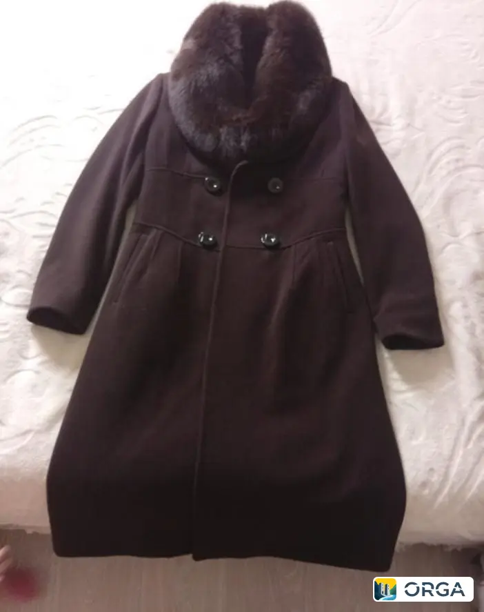 Пальто с норковым натуральным мехом в очень хорошем состоянии