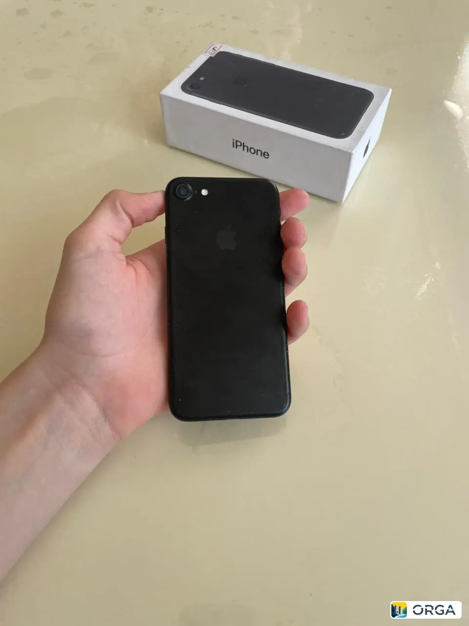 Айфон 7, 32 Гб, без ремонта, треск на экране, Wi-Fi не работает, цена 1500 руб.