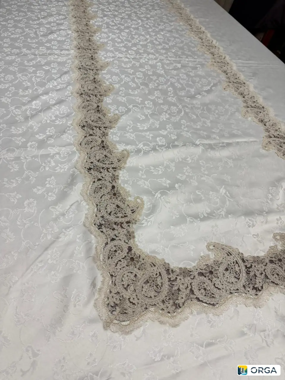 Новая этро скатерть 4м на 1.80м