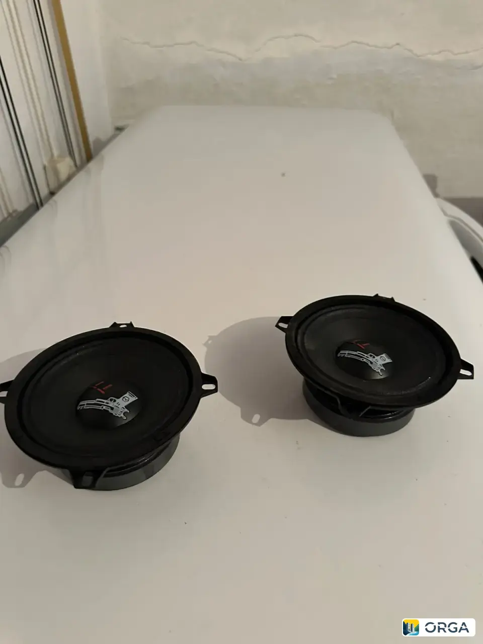 Колонки, сабвуфер и автомагнитола