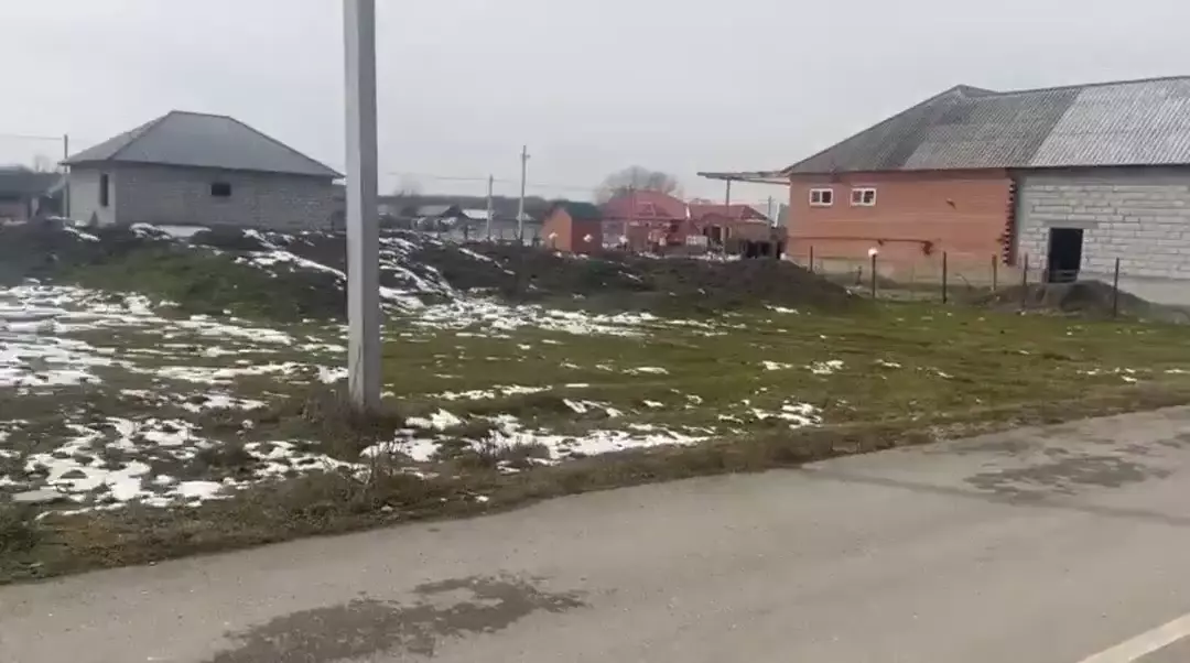 земельный участок 8 сот. в с.Беркат-Юрт