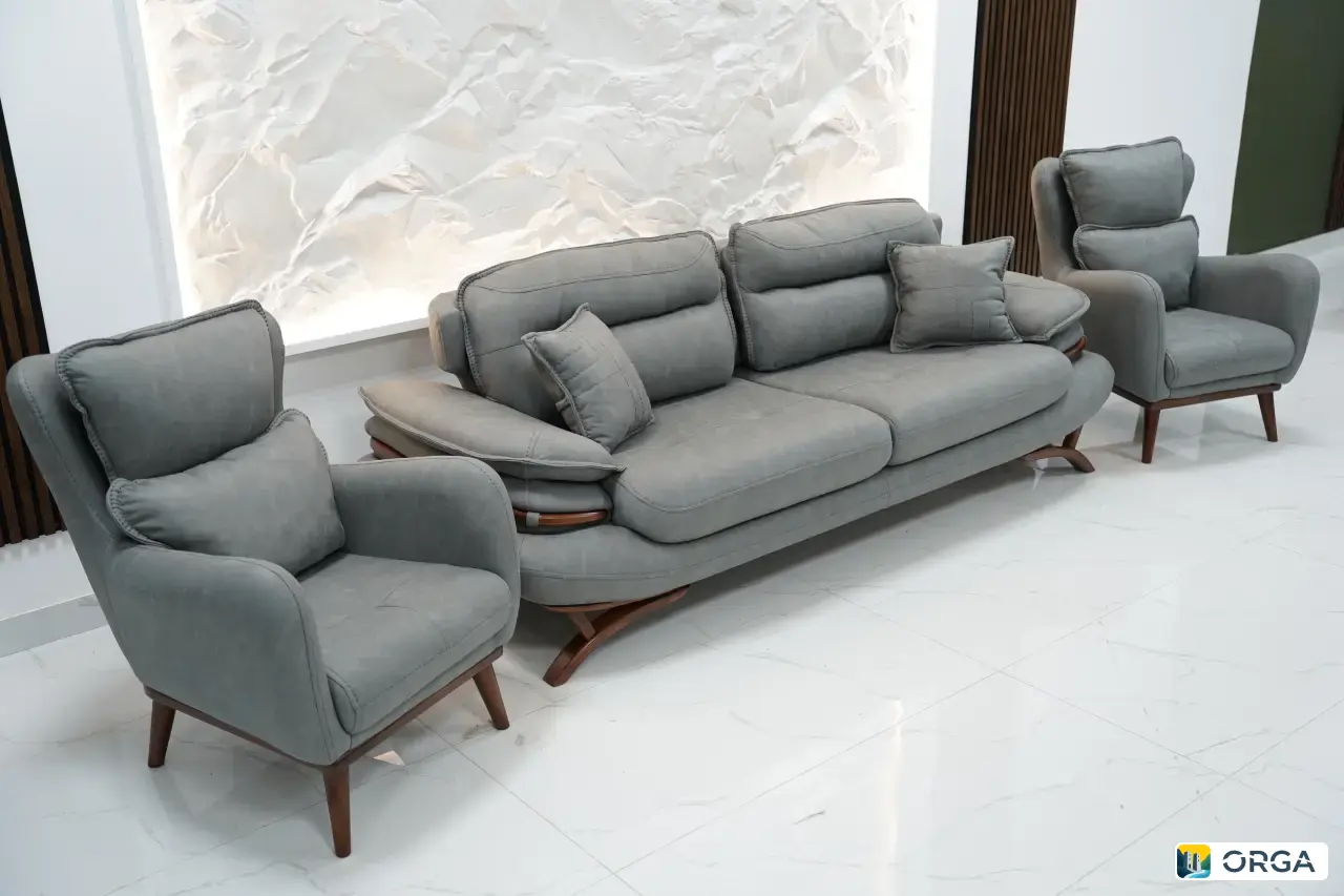 Модель Гравита