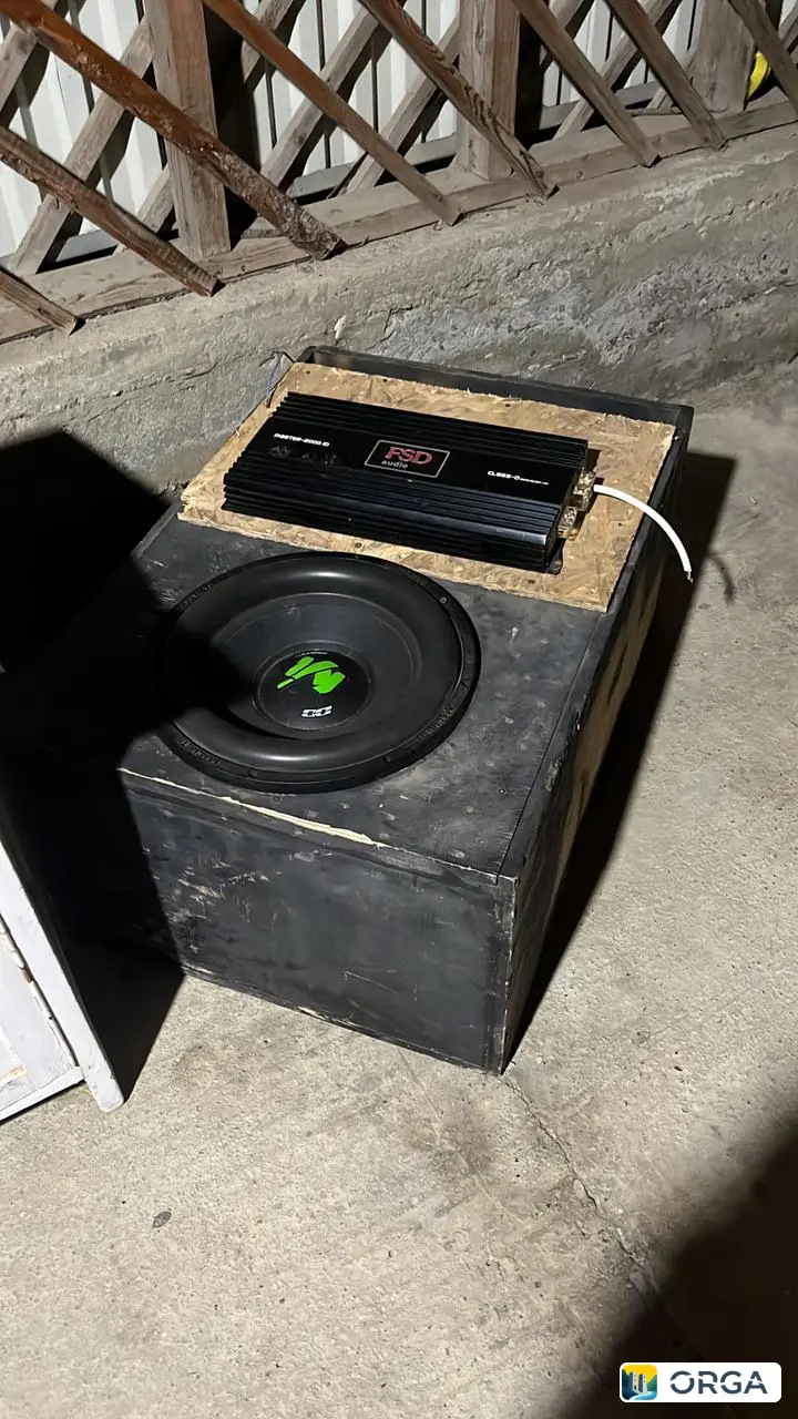 Автомобильный сабвуфер с усилителем, короб 2-15, настройка 29Hz