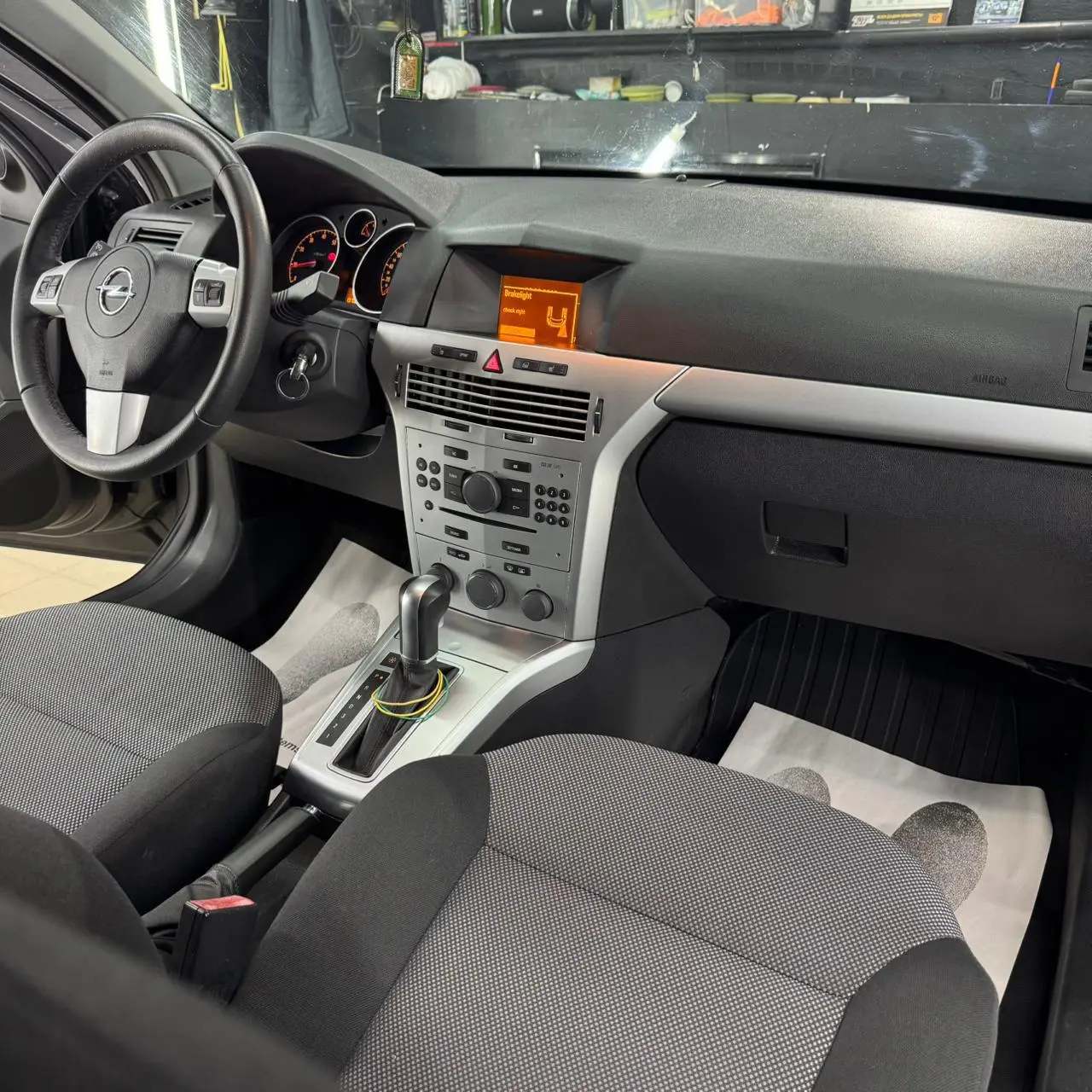 Opel, Astra, 2012 г, 180000 км