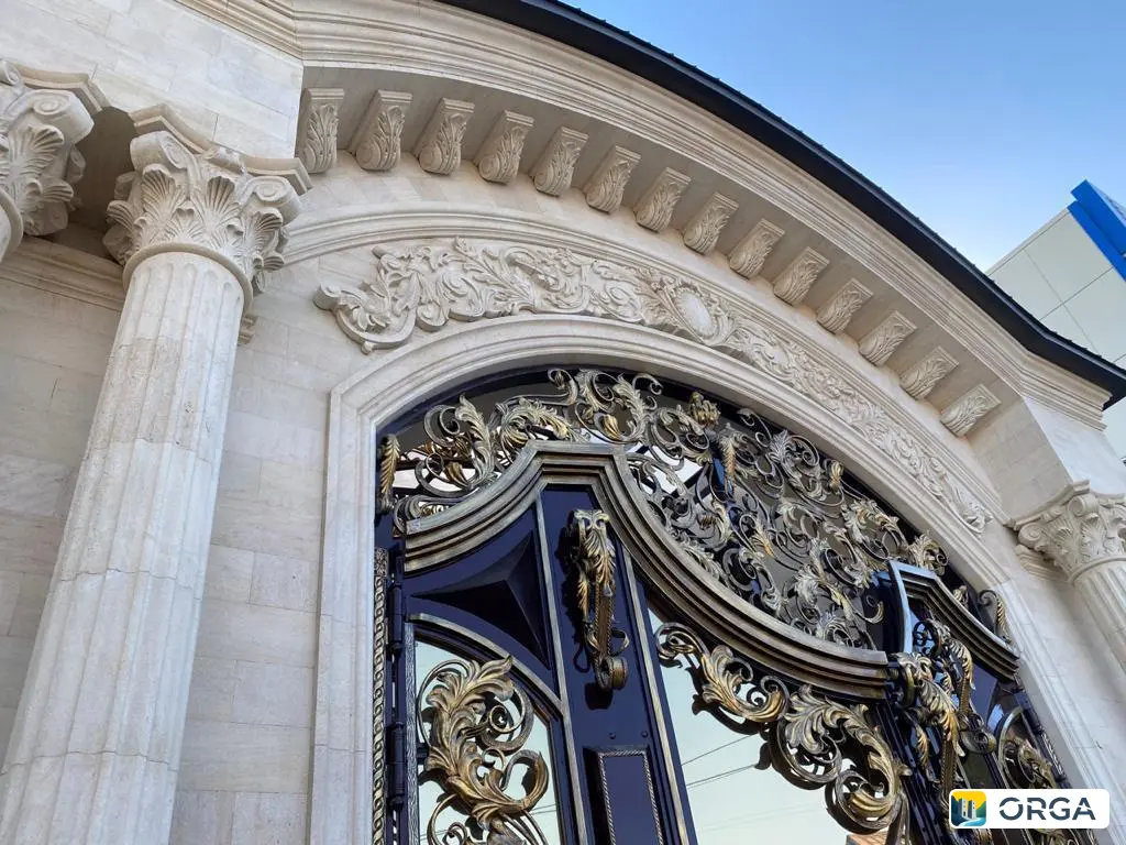 Облицовка фасадов с природным камнем