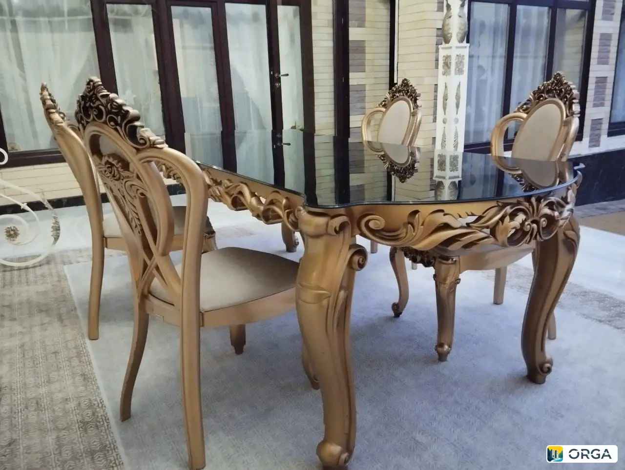 Продам обеденный стол с 8 стульями, производство Иран, 75 т