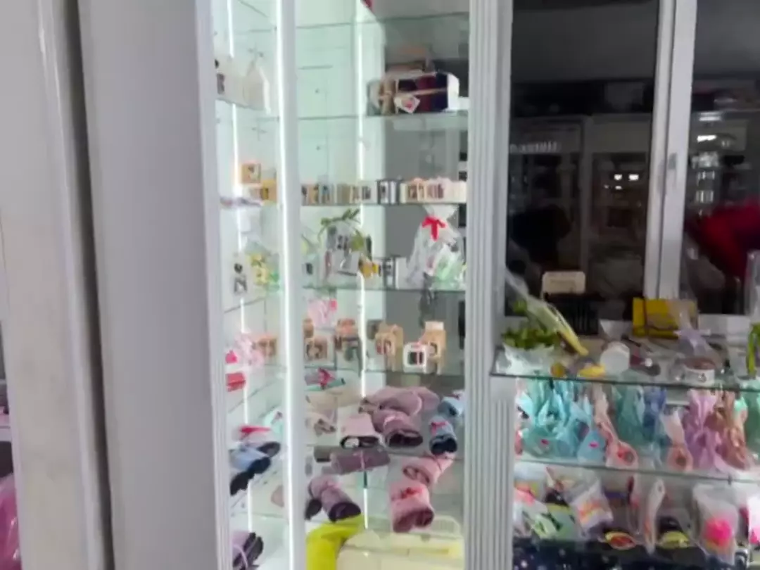 Полки стеллажи для магазина