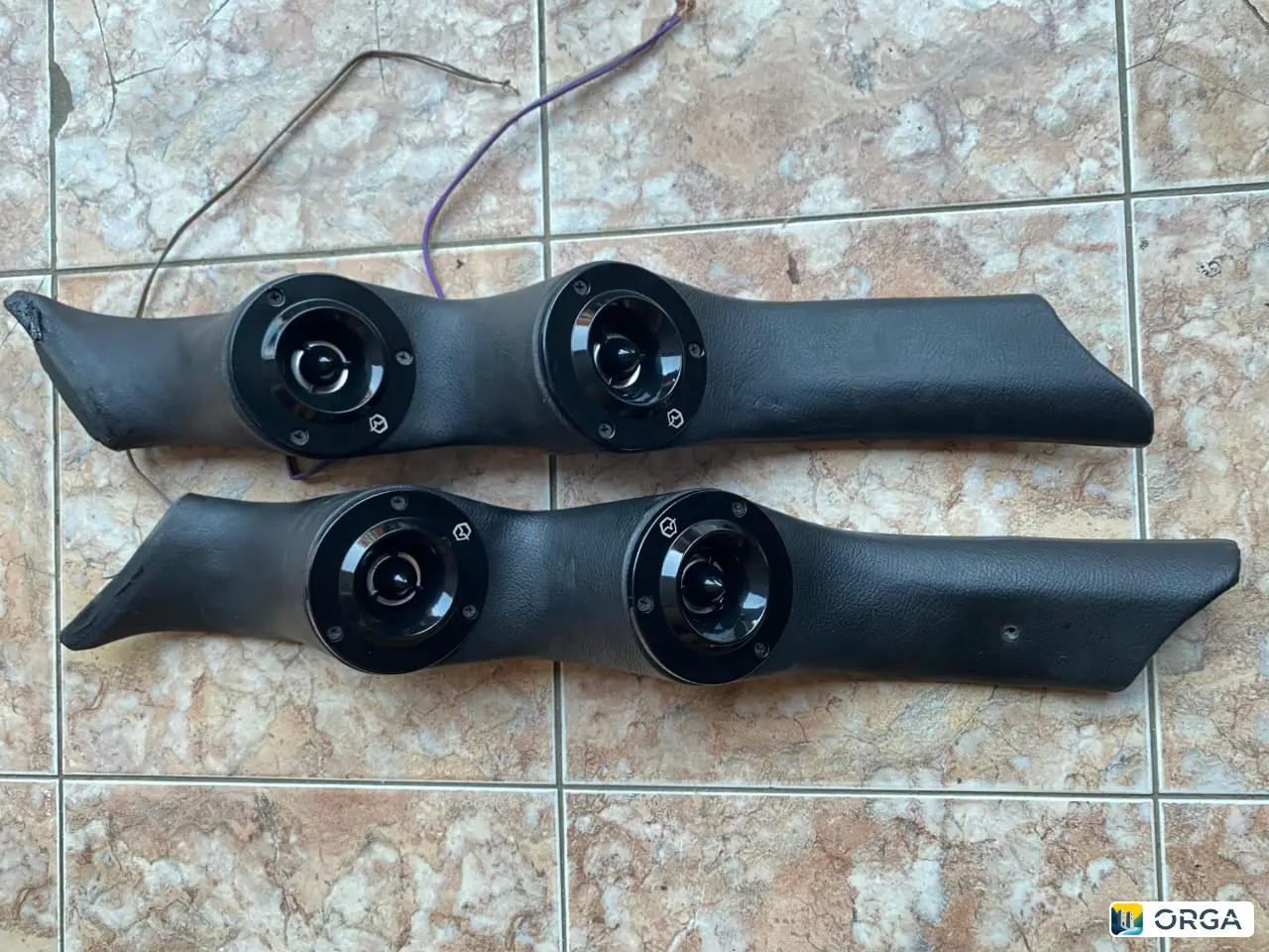 Акустика сабуферы на Приору: кикс 1200 вальт, мачетта 2400 вальт, усилители, сабвуферы