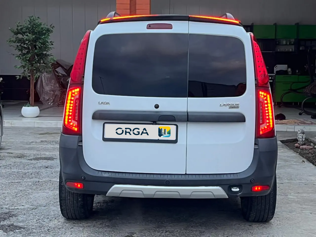 LADA (ВАЗ), Largus, 2016 г, 239000 км