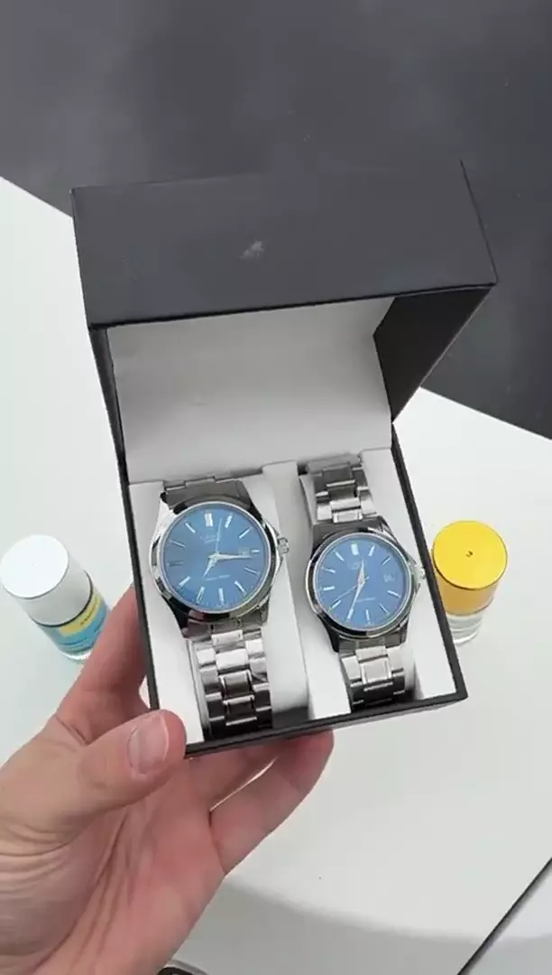 Парные часы Casio и парфюм 20 мл Бандерас, Килиана