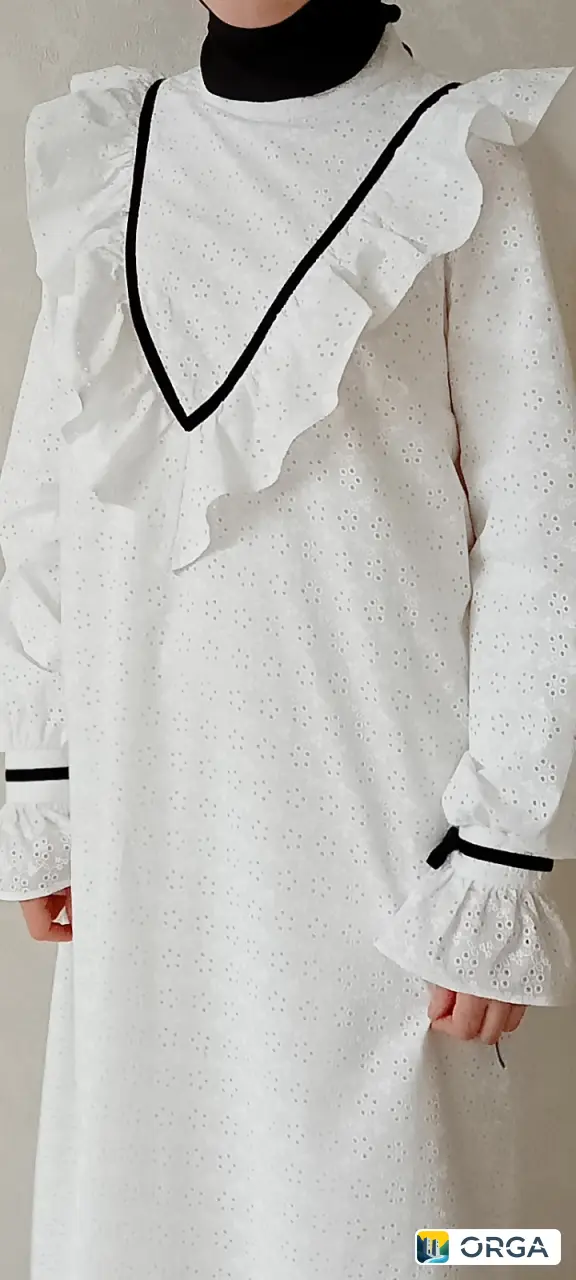 Платье очень красивое, хорошего качества, в живую ещё красивее