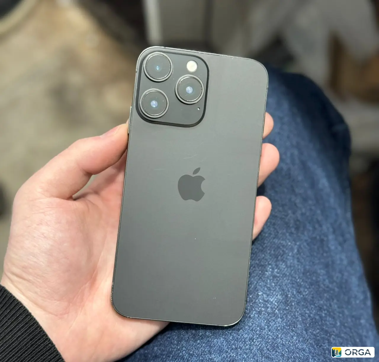 iPhone XR в корпусе 15 PRO 128 Гб, аккумулятор 81%, Face ID, Touch ID
