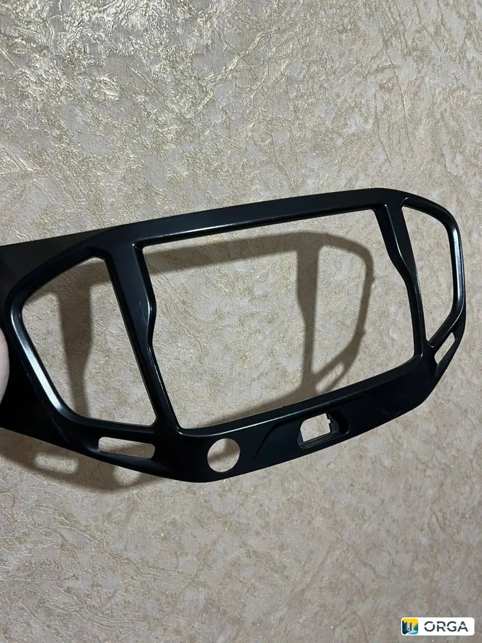 Штатная магнитола на Ладу Весту