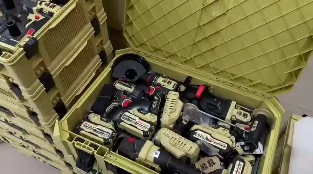 Автомобили