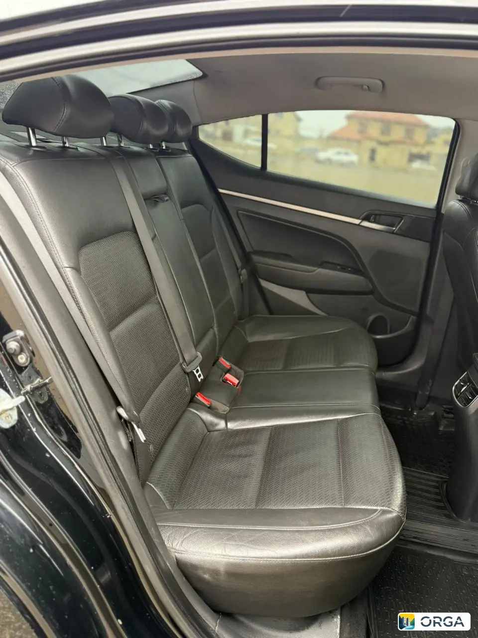 hyundai elantra 2 0 at 2017 год пробег