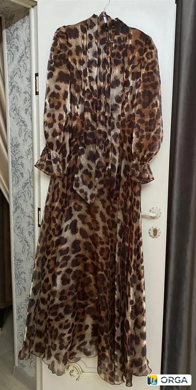 Платье б/у, надевалось один раз 2 часа